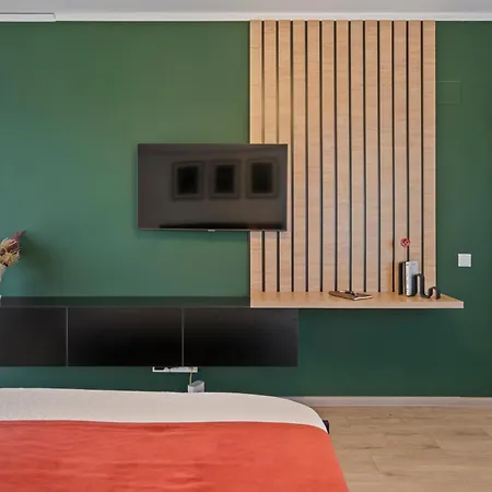 Rust & Lejlighed Bukarest